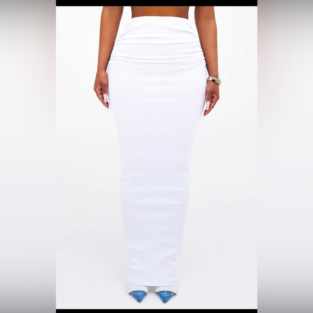 FashionNova Snatched Maxi Skirt